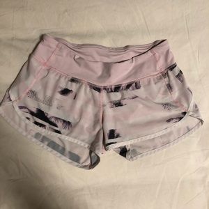 Lululemon run times short